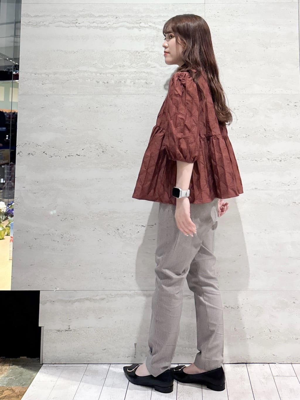 かほさんの「OPAQUE.CLIP｜《SS-LLサイズ》ハイストレッチイージースティックパンツ【洗濯機洗い可】」を使ったコーディネート