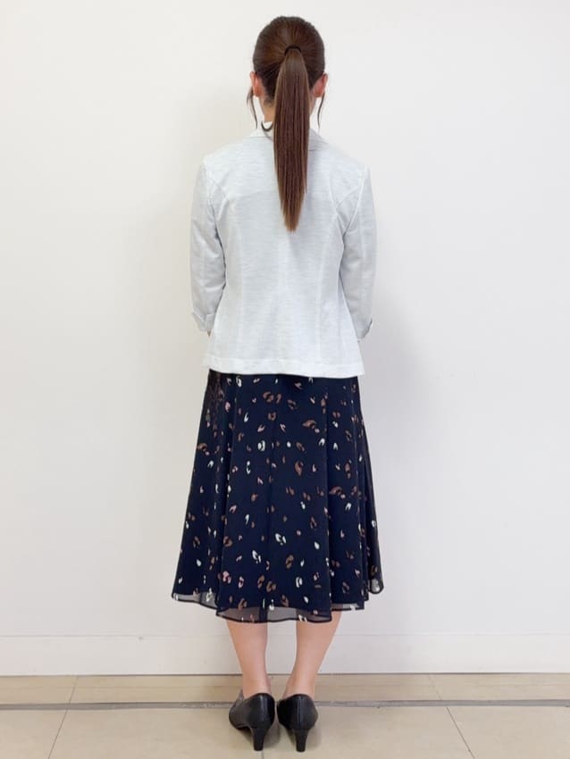 ハルさんの「Reflect｜【WEB先行カラーあり／手洗い可／アンサンブル可】バイカラーカーディガン」を使ったコーディネート