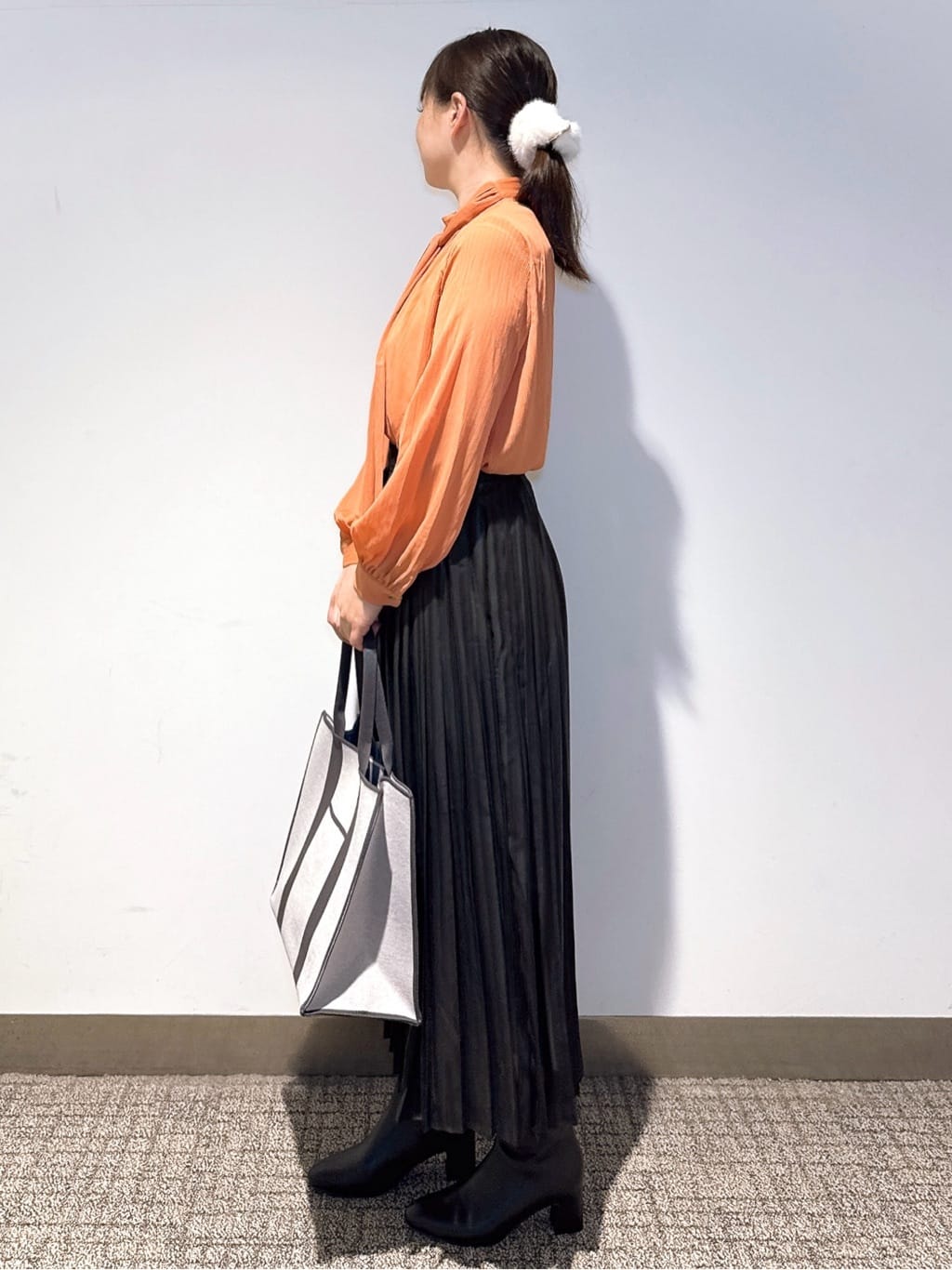 みーさんの「grove｜【洗える】ひらりとゆれる　上品プリーツスカート」を使ったコーディネート
