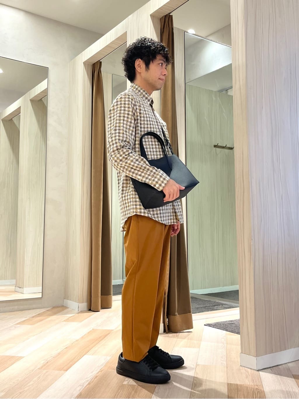 URAさんの「TAKEO KIKUCHI｜チェックボーラーガーゼシャツ」を使ったコーディネート