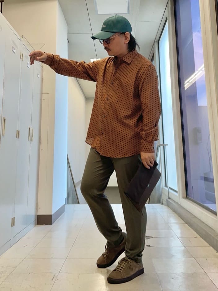MAKOTO AIさんの「TAKEO KIKUCHI｜ボーラーハット柄 長袖シャツ」を使ったコーディネート