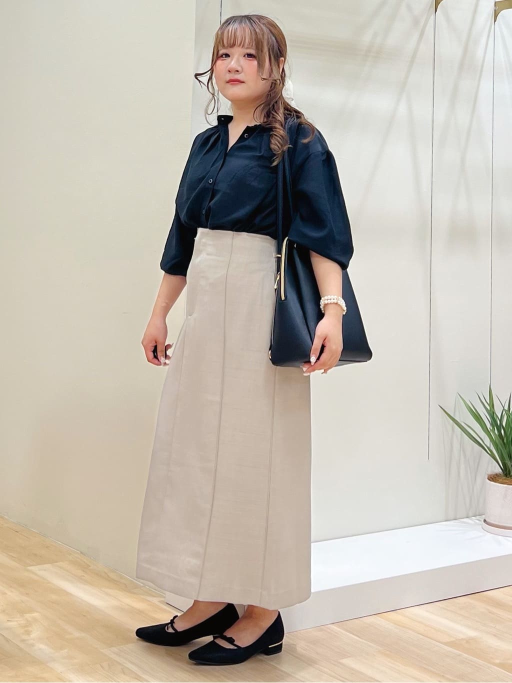 みことさんの「grove｜【カセット服】洗えるストレートシルエットスカート」を使ったコーディネート