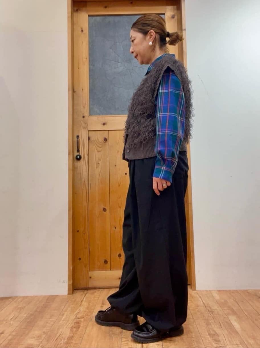 ゆみさんの「SHOO･LA･RUE｜【洗濯機可/S-LL】程よい抜け感 大人のチェックシャツ」を使ったコーディネート