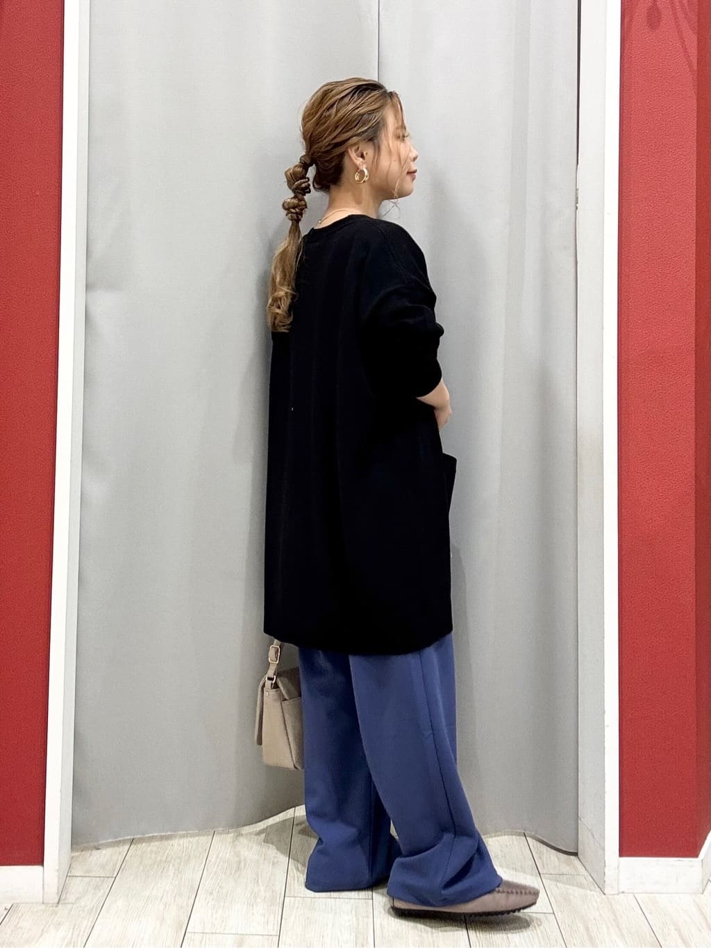 shioさんの「SHOO･LA･RUE｜【S-LL/5分袖】お袖タックできれいに魅せる 大人のチェックブラウス」を使ったコーディネート