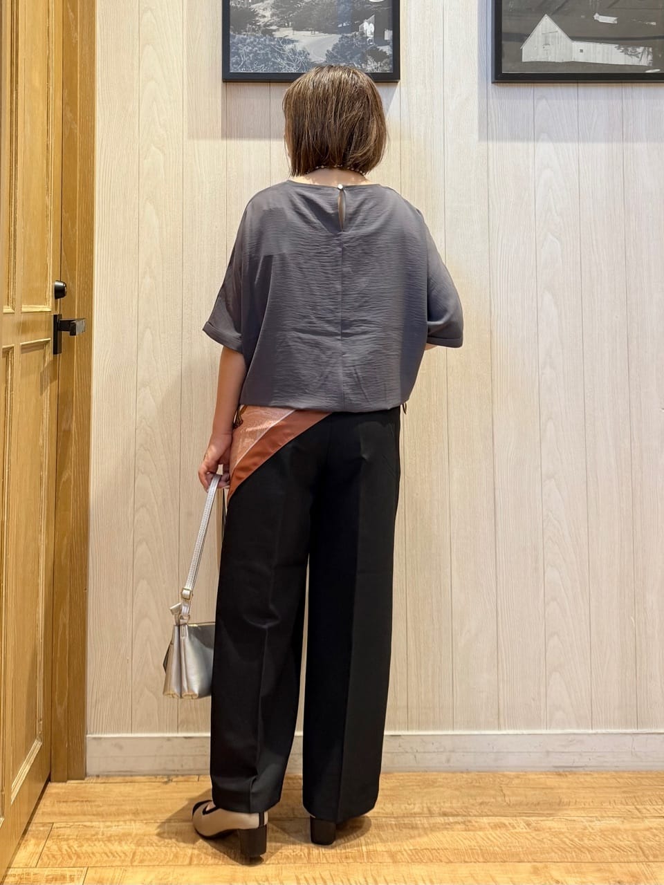Megさんの「SHOO･LA･RUE｜【洗濯後しわになりにくい】さらっとタッチの 5分袖ドルマンブラウス」を使ったコーディネート