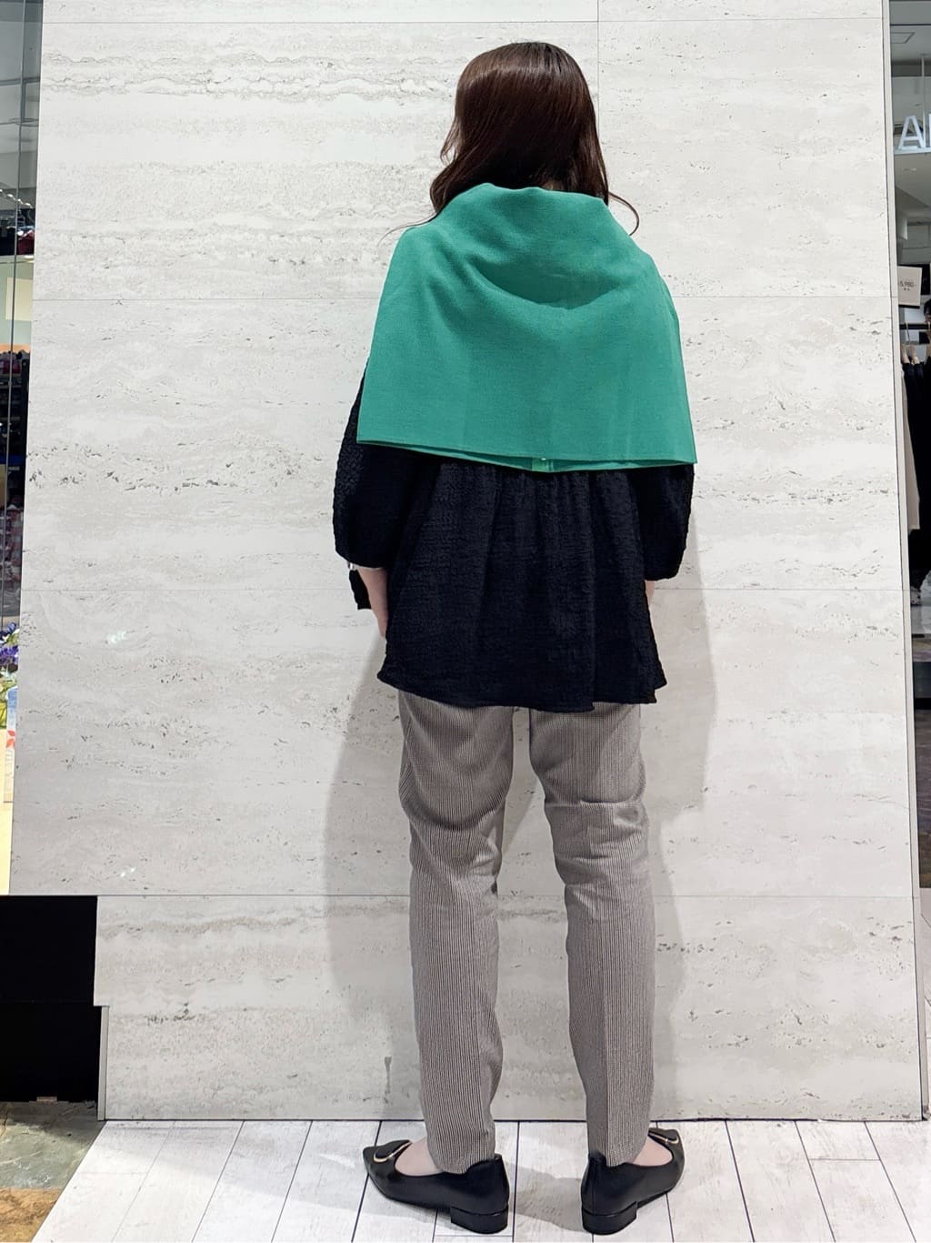 かほさんの「OPAQUE.CLIP｜《SS-LLサイズ》ハイストレッチイージースティックパンツ【洗濯機洗い可】」を使ったコーディネート