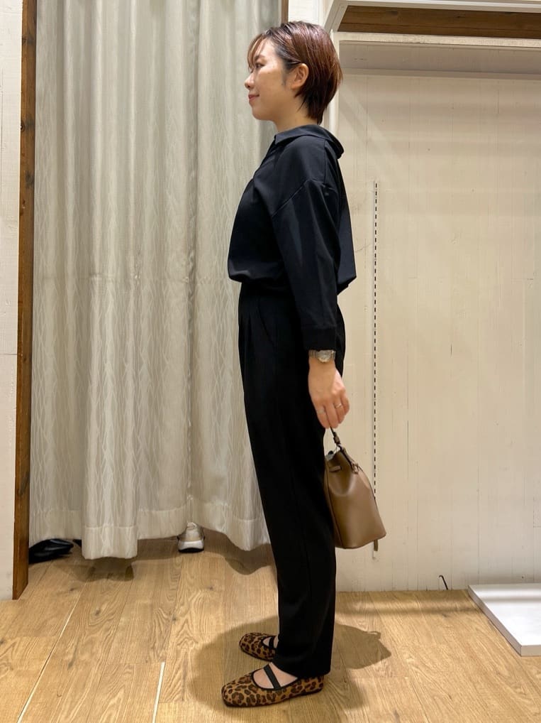 ga_riさんの「THE SHOP TK｜【着るだけでコーディネートが決まる】スキッパーブラウス&パンツセット」を使ったコーディネート