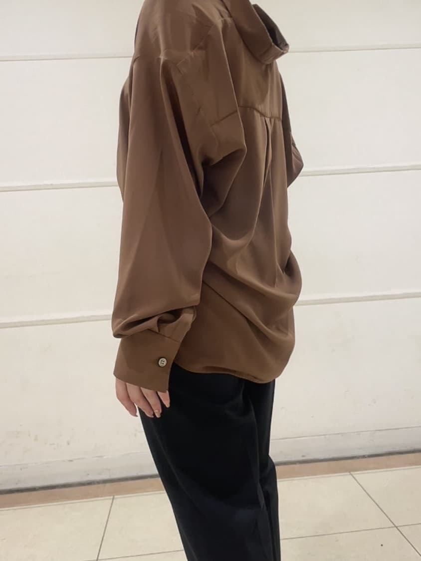 watanabeさんの「UNTITLED｜【セットアップ可/スキッパー/ゆったり】リラクパウダーシャツ」を使ったコーディネート