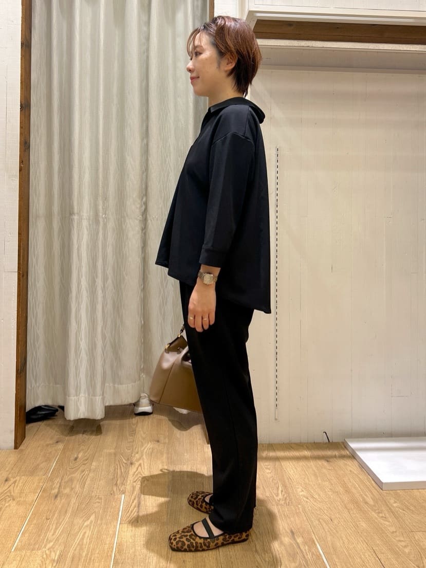 ga_riさんの「THE SHOP TK｜【着るだけでコーディネートが決まる】スキッパーブラウス&パンツセット」を使ったコーディネート