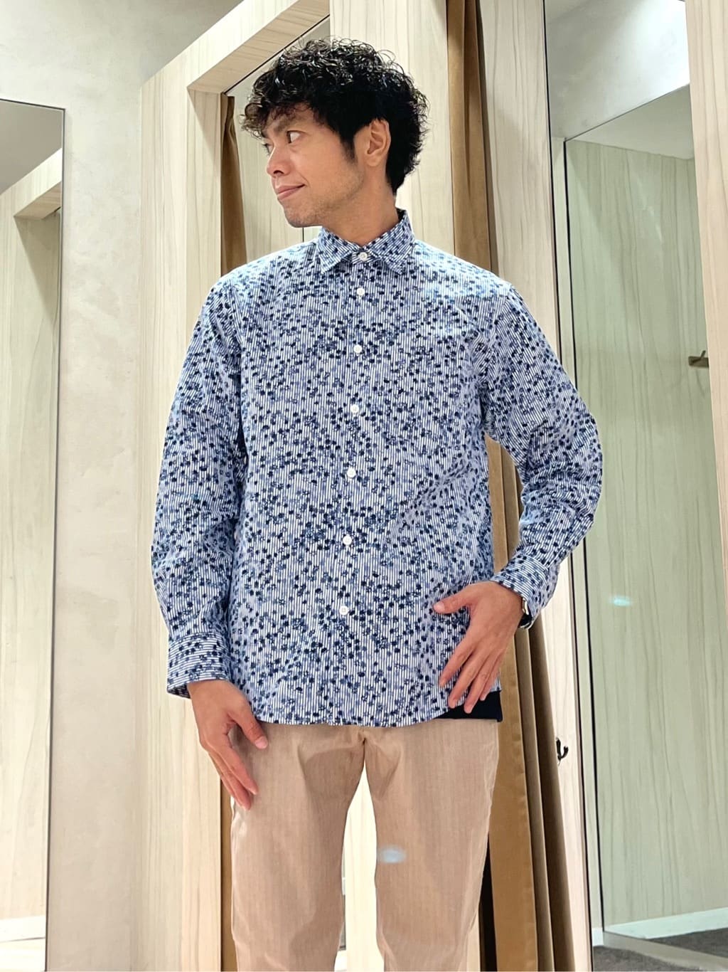 URAさんの「TAKEO KIKUCHI｜【360&deg;ストレッチ／セットアップ対応】None Of Stress ジャケット」を使ったコーディネート