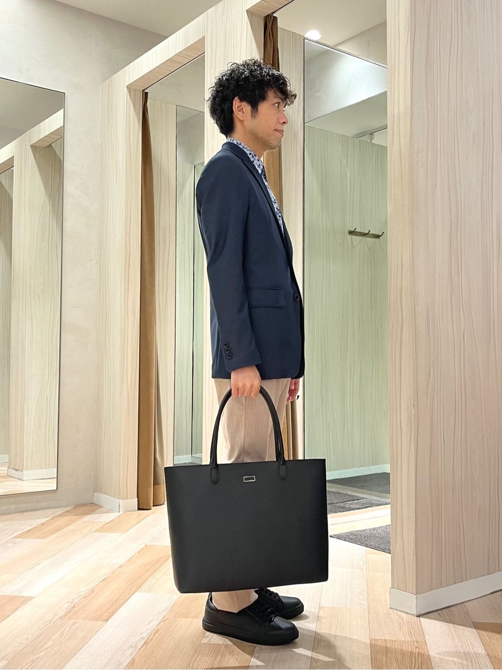 URAさんの「TAKEO KIKUCHI｜【360&deg;ストレッチ／セットアップ対応】None Of Stress ジャケット」を使ったコーディネート