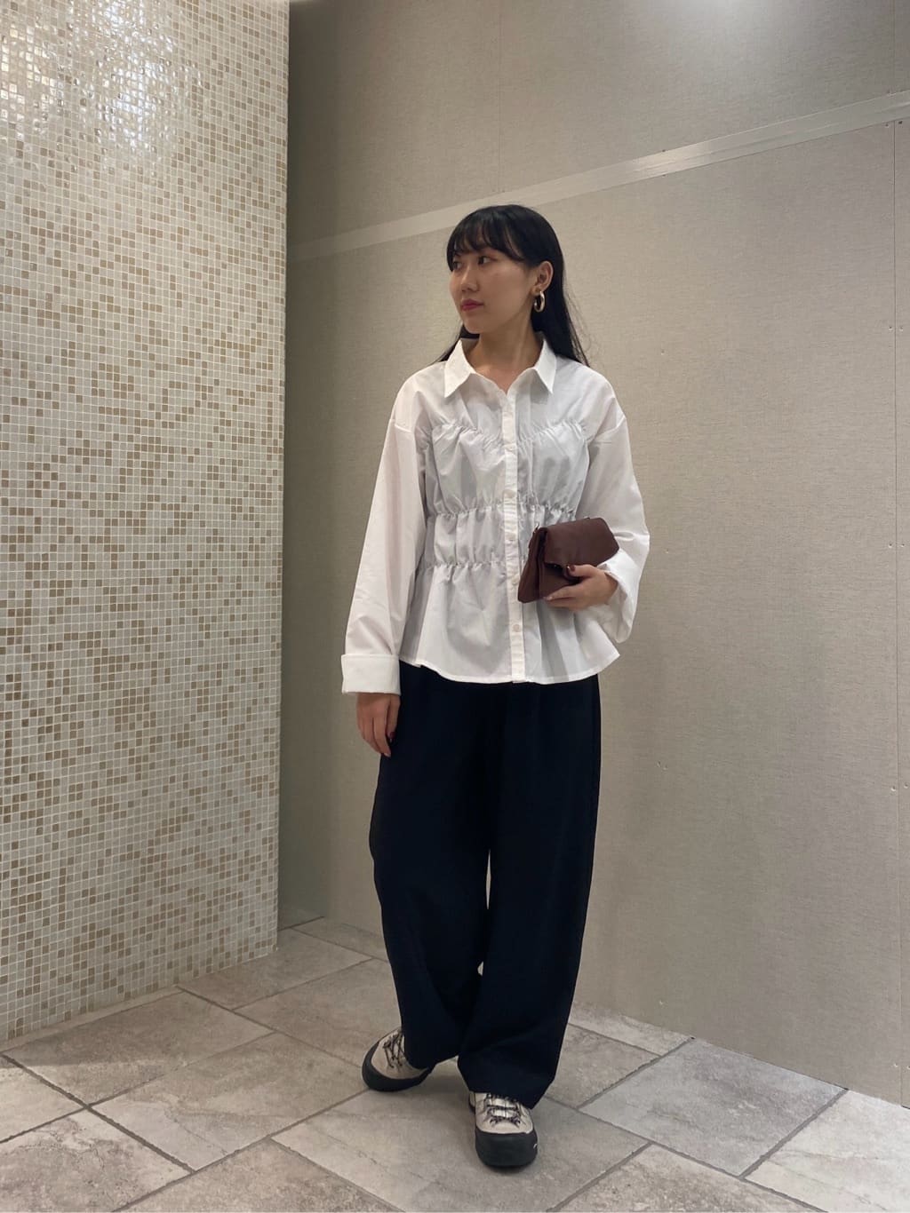 rinaさんの「INDIVI｜【MILLELA FIRENZE】ソフトレザーショルダーバッグ」を使ったコーディネート