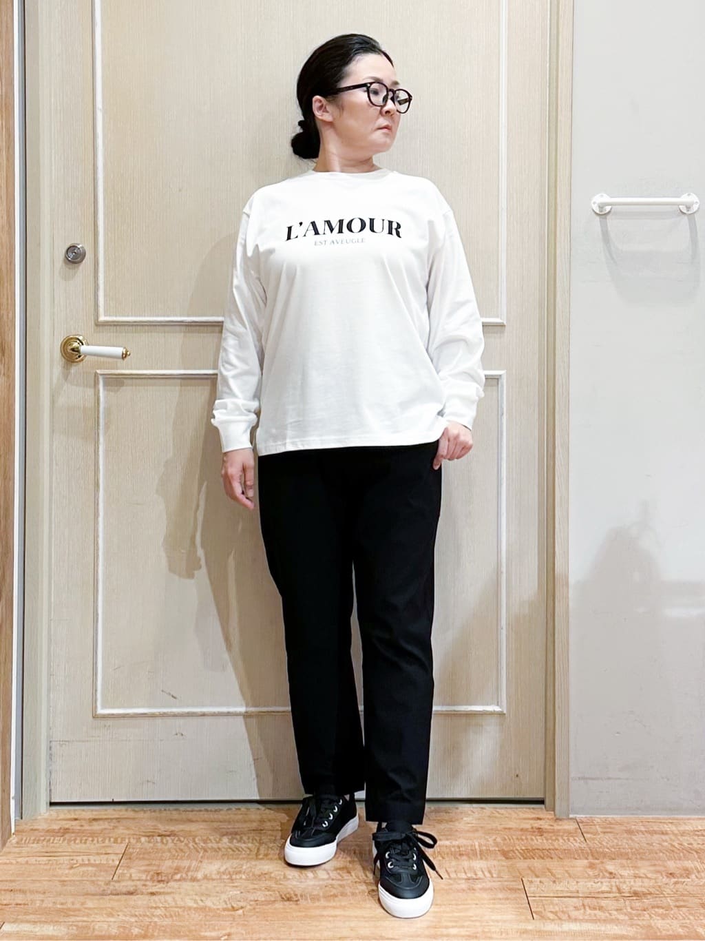 umeさんの「SHOO･LA･RUE｜グラフィックアソート ベーシックロンT」を使ったコーディネート