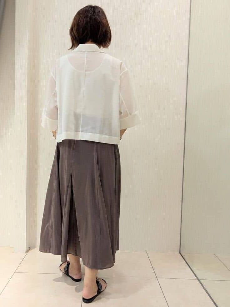 u-macoさんの「UNTITLED｜【ステンレス】カーヴィプレートショートネックレス」を使ったコーディネート