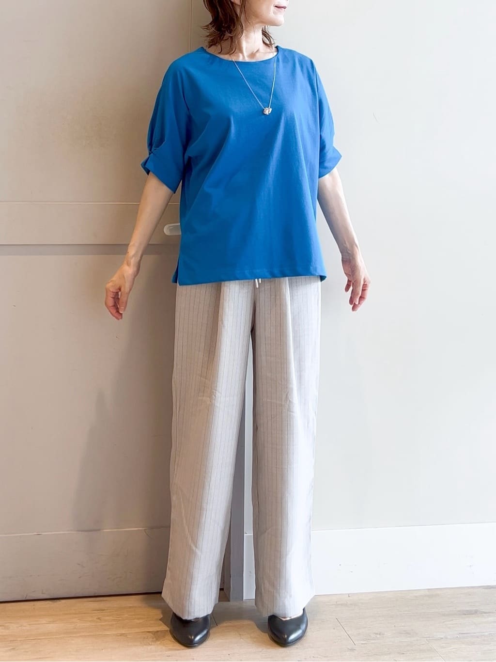 yamakoさんの「grove｜ロープベルトで差がつく 洗練リラックスパンツ」を使ったコーディネート