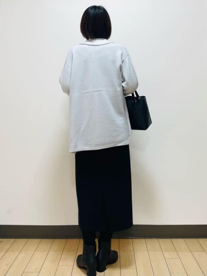 Riiさんの「Reflect｜【ライトアウター／気軽な羽織に◎】オフボディカーディガン」を使ったコーディネート