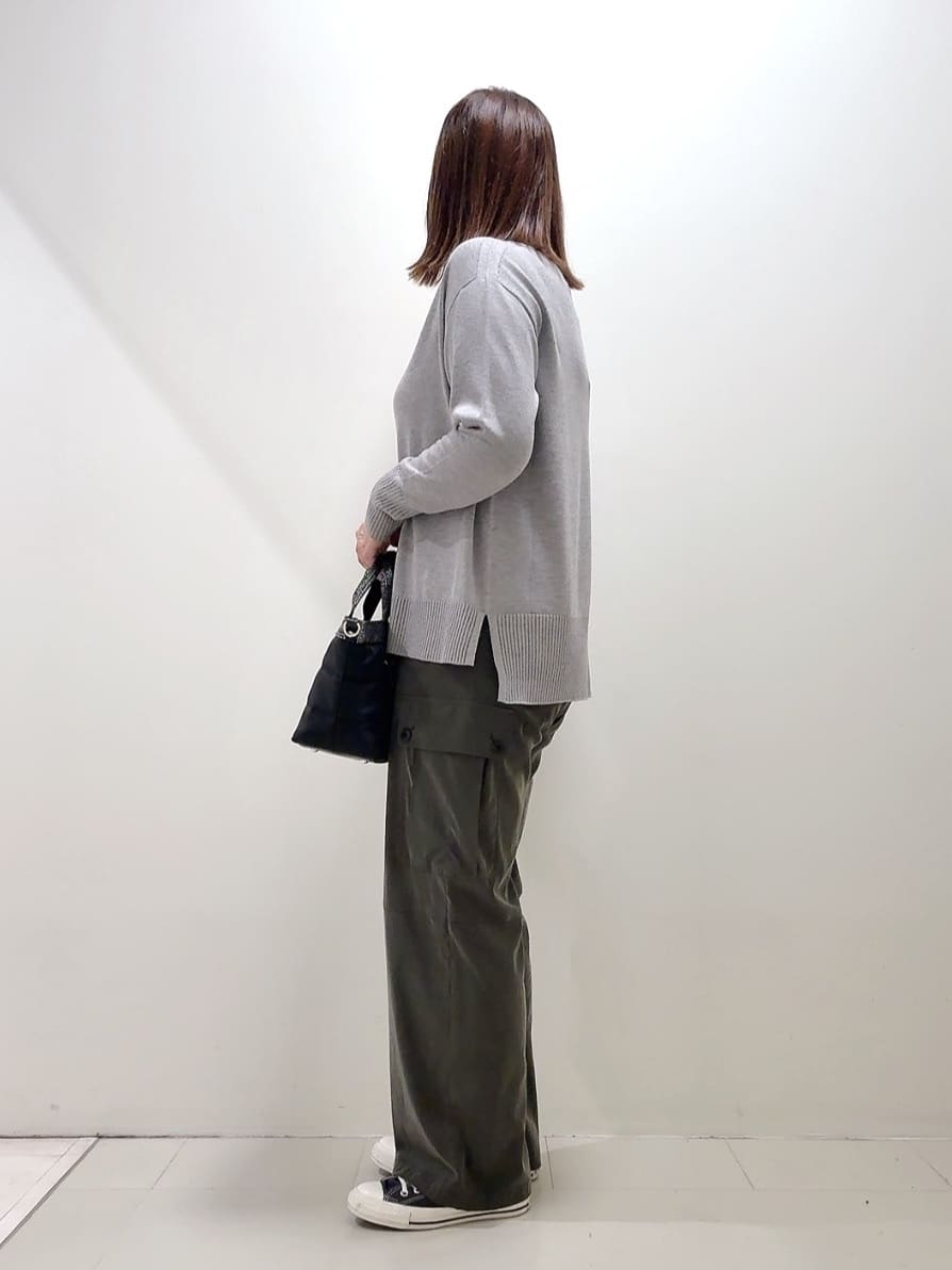 YUIさんの「UNTITLED｜【8色展開/体型カバー】魅せるタイムレスニット」を使ったコーディネート