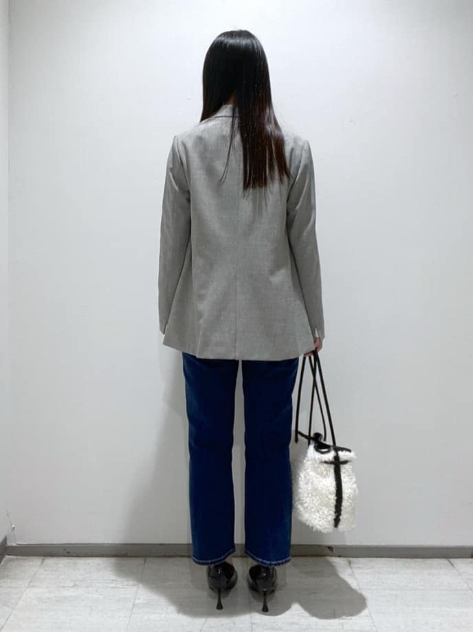 meiさんの「INDIVI｜ジオメプリントボウタイブラウス」を使ったコーディネート
