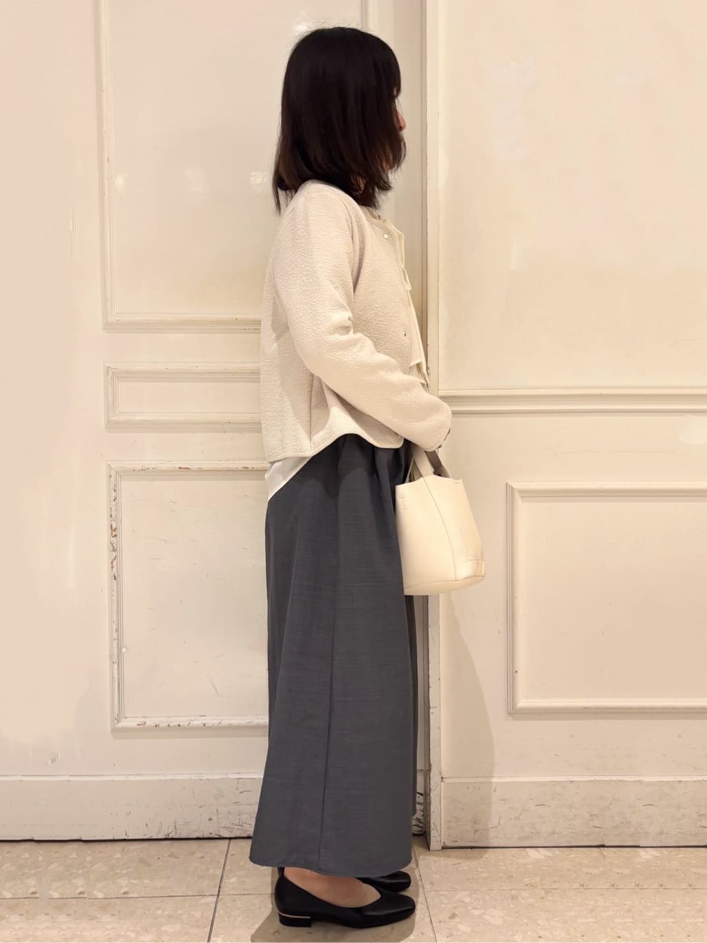 やまさんの「OPAQUE.CLIP｜【抗菌防臭加工／生活防水】メタルパーツVフラットパンプス」を使ったコーディネート
