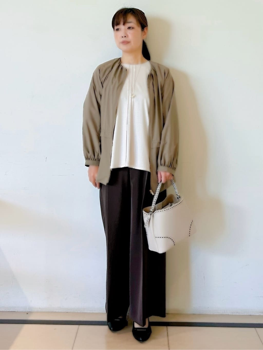 ひーさんの「Reflect｜【パンツにもスカートにも合わせやすい◎】ライティブルゾン」を使ったコーディネート