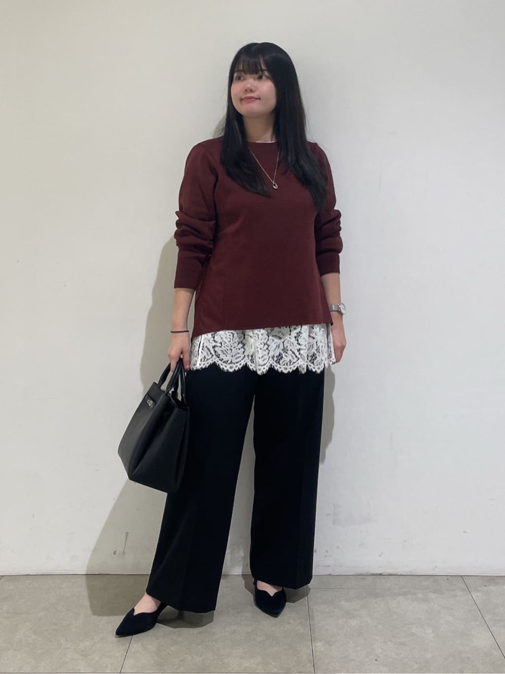 emikaさんの「INDIVI｜【洗える／選べる8色】トーンアップニット」を使ったコーディネート
