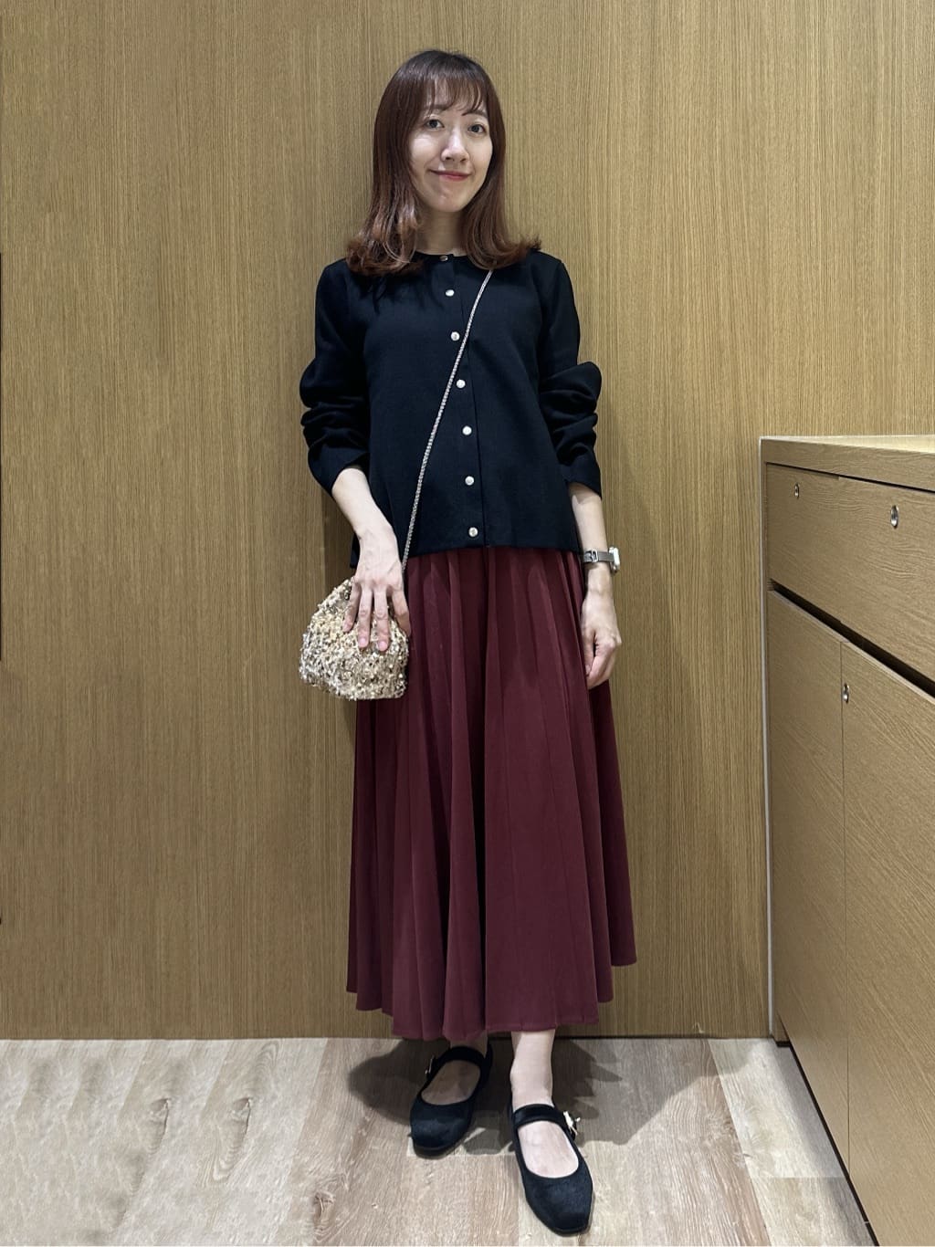 yukaさんの「OPAQUE.CLIP｜フェイクスウェードプリーツスカート【静電気防止加工／洗濯機OK】」を使ったコーディネート