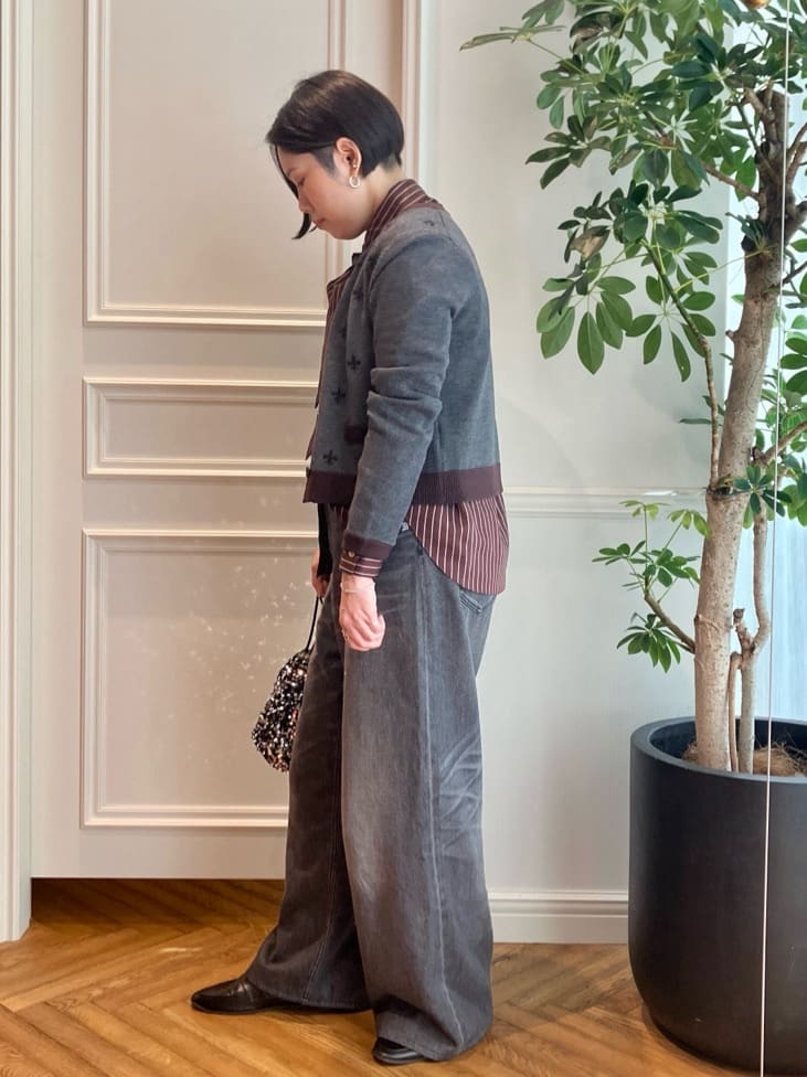 konominさんの「DRESSTERIOR｜ヴィンテージ加工ワイドデニムパンツ」を使ったコーディネート