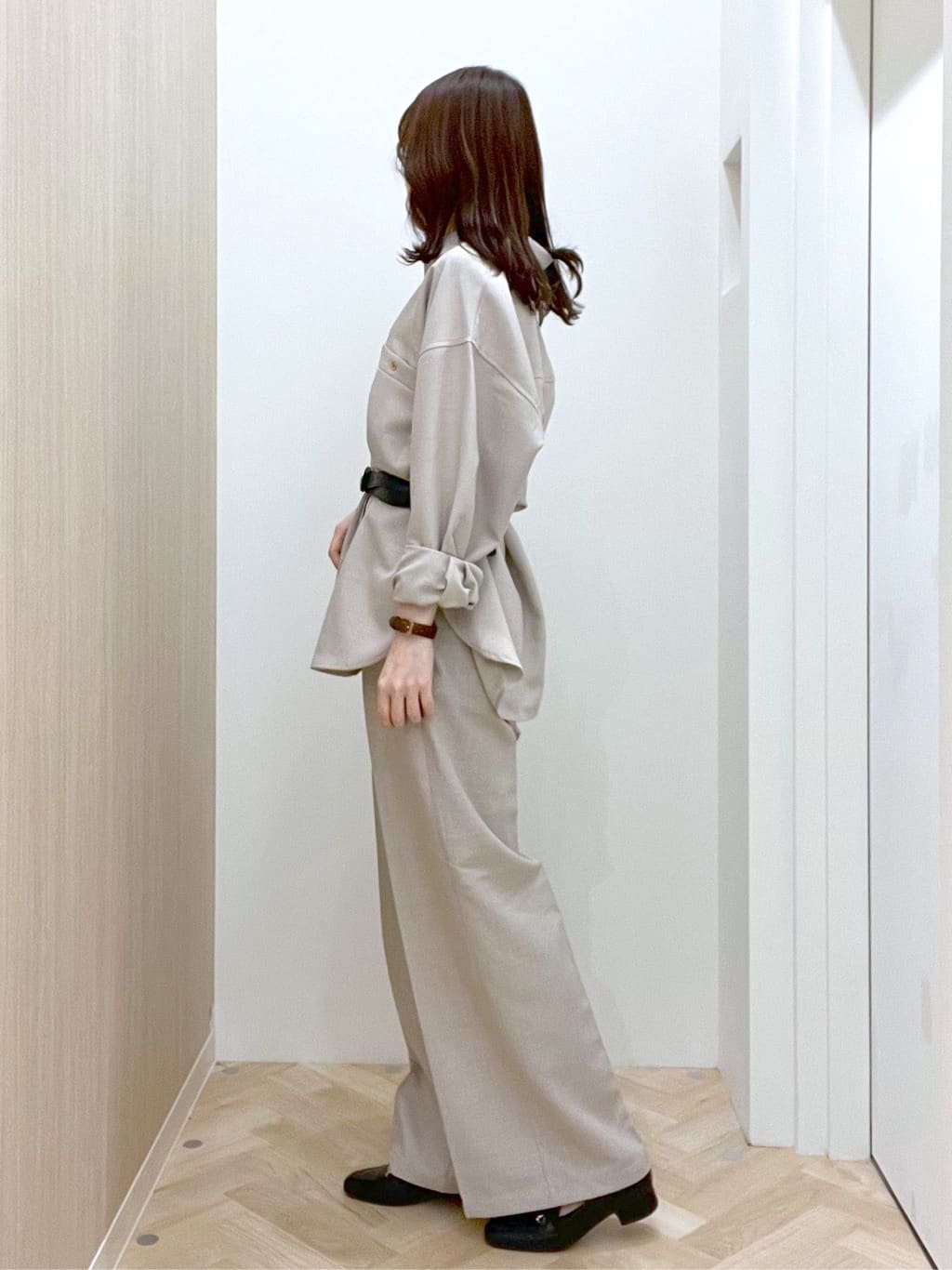  おまつさんの「grove｜【カセット服/選べる着丈】洗濯機で洗えるオーバーシャツ」を使ったコーディネート