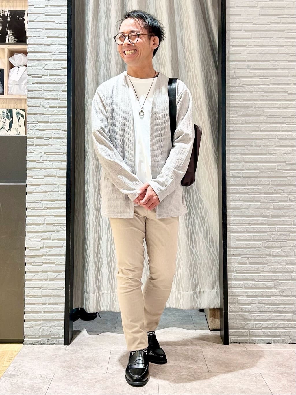 KENJI Iさんの「THE SHOP TK｜【セットでお買い得！！】長袖カーディガン＋半袖Tシャツ　洗濯機OK/吸水速乾(Tシャツのみ)」を使ったコーディネート