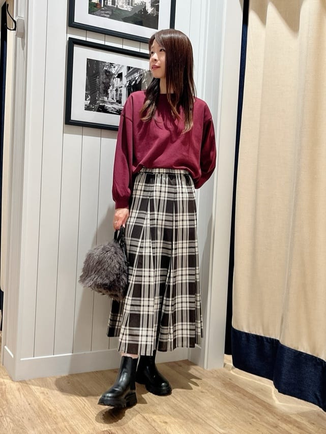 mihoさんの「Dessin｜【360度可愛い・洗える】バックヘンリーカットソー」を使ったコーディネート
