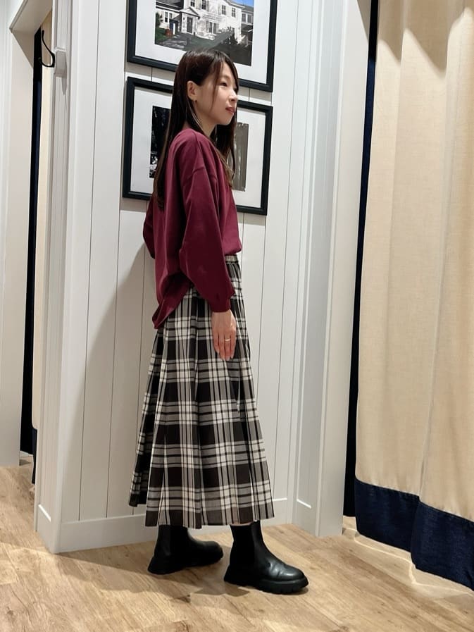 mihoさんの「Dessin｜【360度可愛い・洗える】バックヘンリーカットソー」を使ったコーディネート