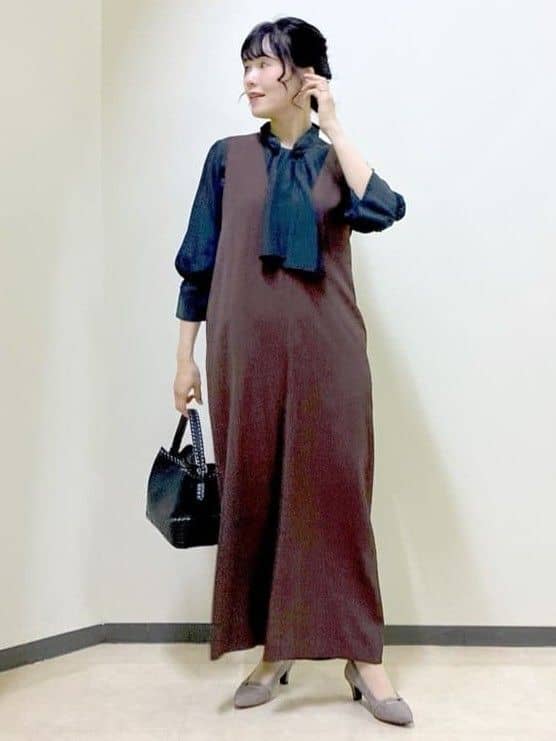  beni_gingerさんの「Reflect｜【キレイめスタイル／通勤におすすめ◎】ボウタイシャンブレーカラーブラウス」を使ったコーディネート