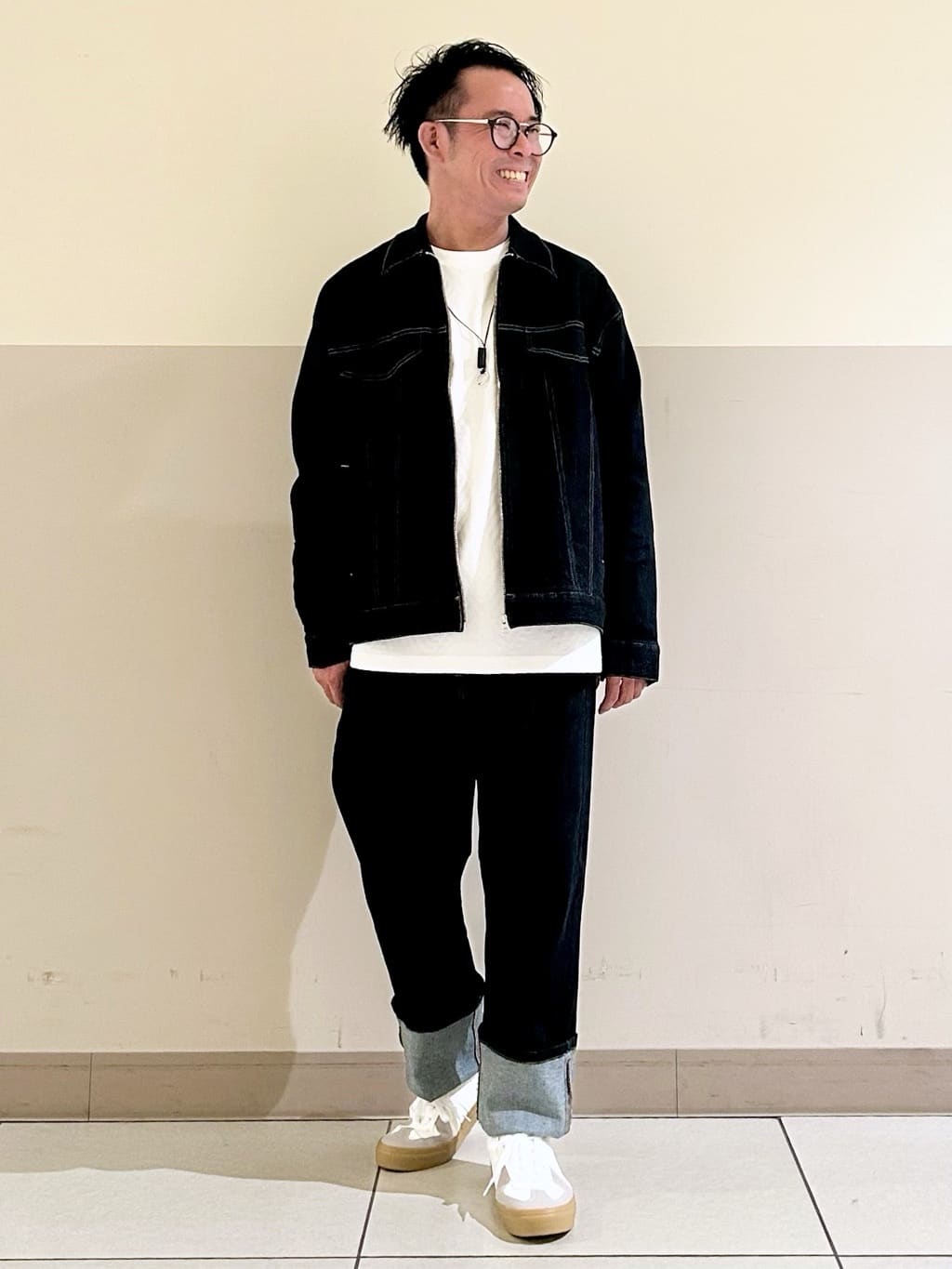 KENJI Iさんの「THE SHOP TK｜コットンデニムブルゾン 【セットアップ可】」を使ったコーディネート
