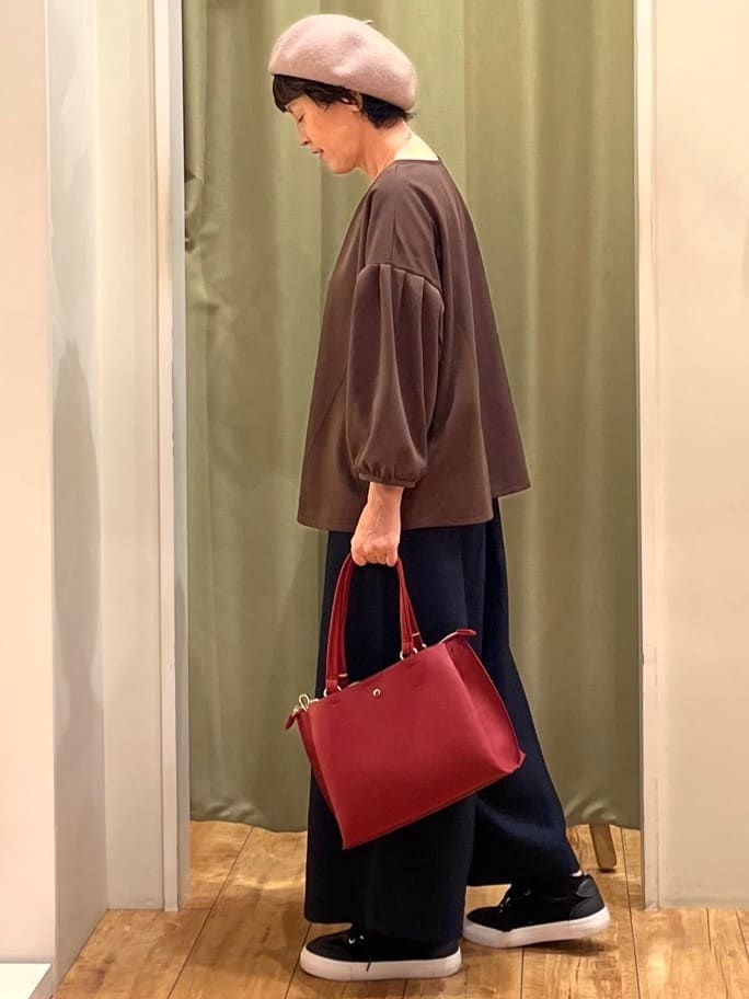 ☆ほしさんの「SHOO･LA･RUE｜【2点セット/7分袖】大人のきれい見え お袖タック入りアクセ付きトップス」を使ったコーディネート