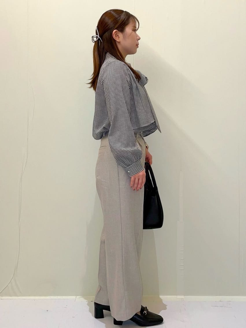ayumiさんの「OPAQUE.CLIP｜アシンメトリーレイヤードボウタイブラウス【洗濯機OK／イージーアイロン／防シワ】《XS～3L》」を使ったコーディネート