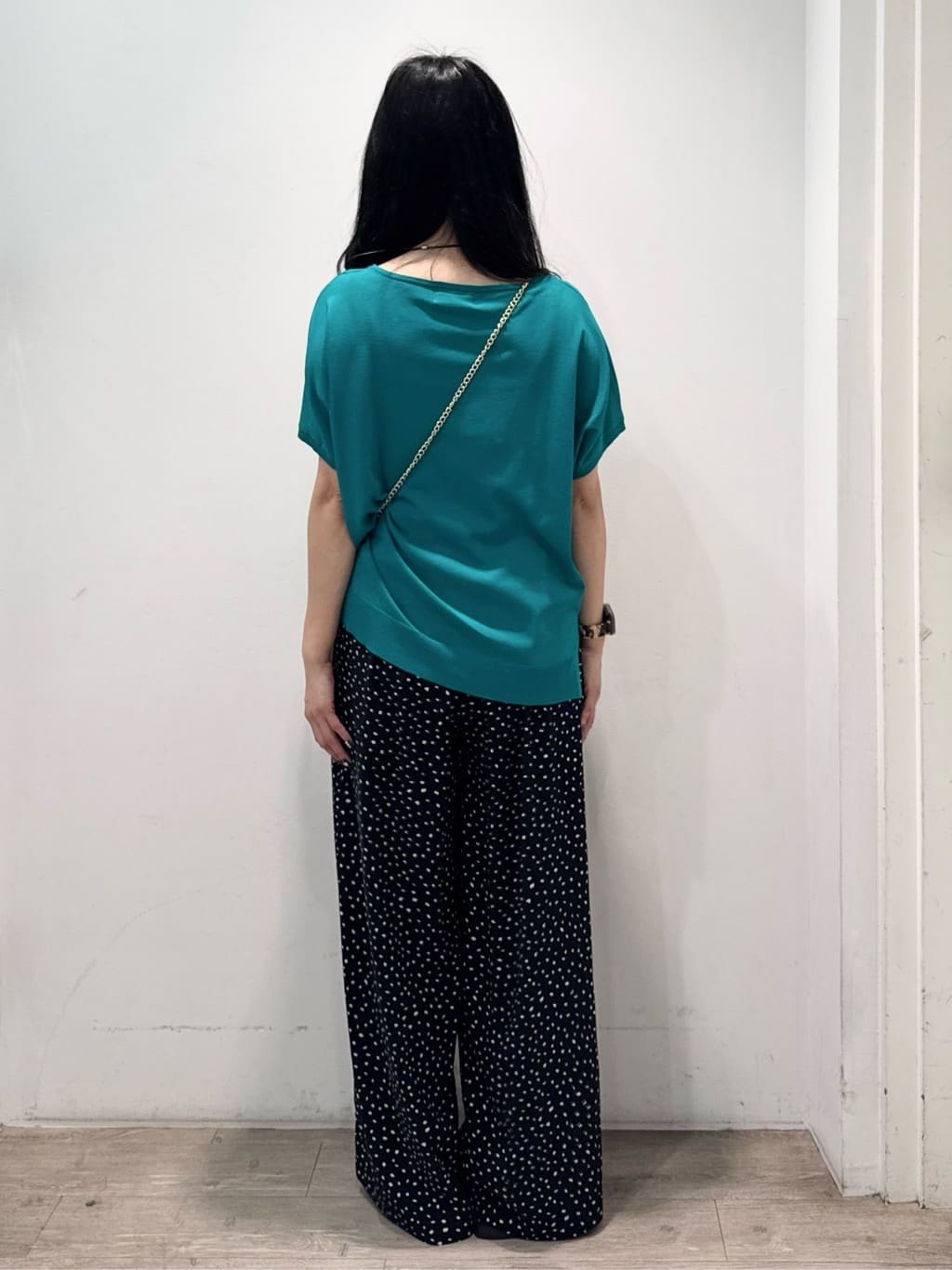 yuicciさんの「OPAQUE.CLIP｜《6色展開／S-LLサイズ》ドルマンスリーブニット【UV／接触冷感／洗濯機洗い可／抗ピル】」を使ったコーディネート
