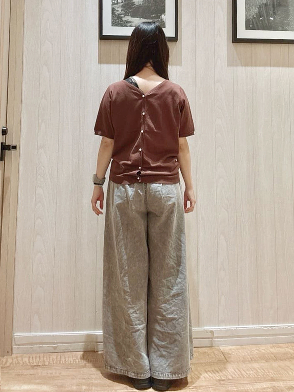 COSさんの「SHOO･LA･RUE｜【洗える/S-LL/前後2WAY】きれい見え 刺繍ニットカーディガン」を使ったコーディネート