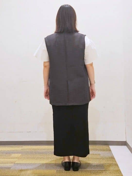 okayuさんの「THE SHOP TK｜アシメケープ風プルオーバー【接触冷感/洗濯機OK】」を使ったコーディネート
