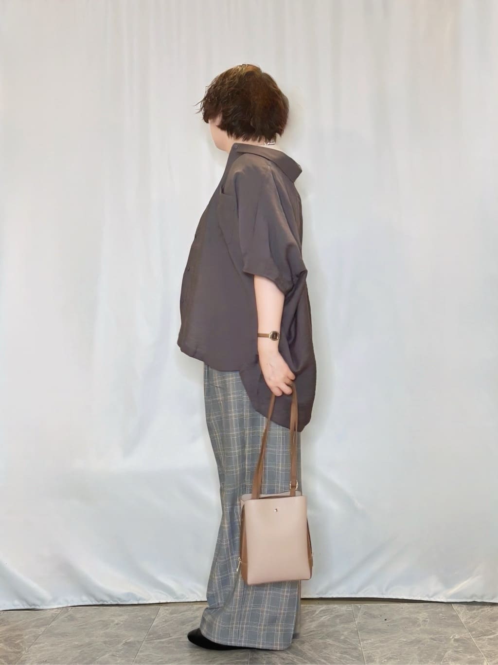 たみさんの「SHOO･LA･RUE｜【洗える/S-LL/5分袖】1枚でも羽織としても。さらさらドレープシャツ」を使ったコーディネート