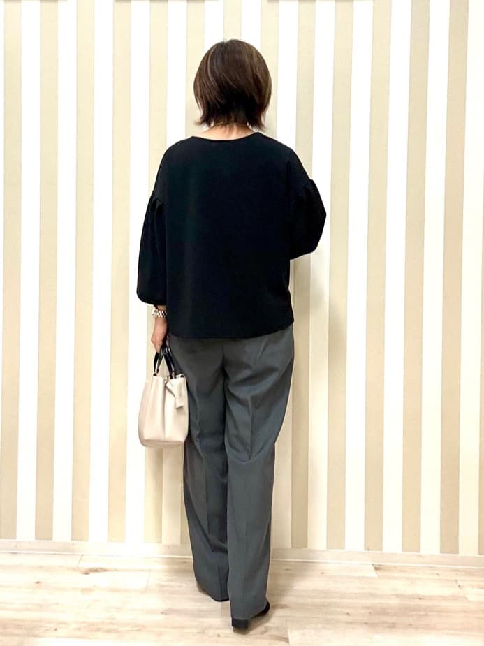 pieceさんの「SHOO･LA･RUE｜【S-LL】ウエストリボンがアクセント ゆったりテーパードパンツ」を使ったコーディネート