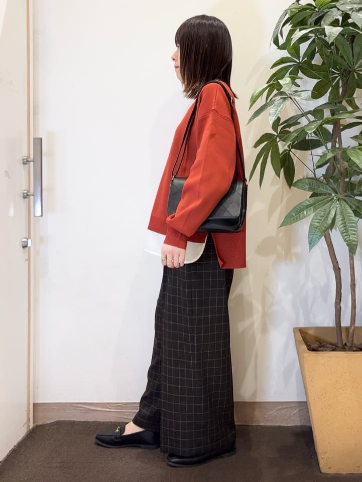 宗形さんの「SHOO･LA･RUE｜【S-LL/洗える】一枚で簡単こなれ見え スポンディッシュ 裾レイヤード風ニット【CIRCRIC】」を使ったコーディネート