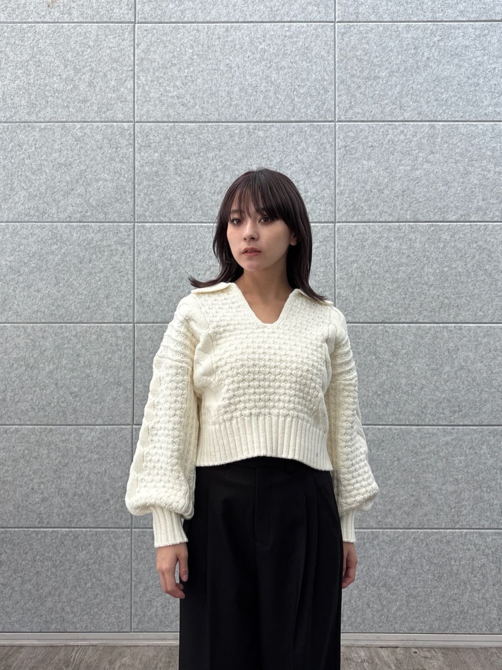 erikaさんの「INDIVI｜スキッパーフォルムニット」を使ったコーディネート