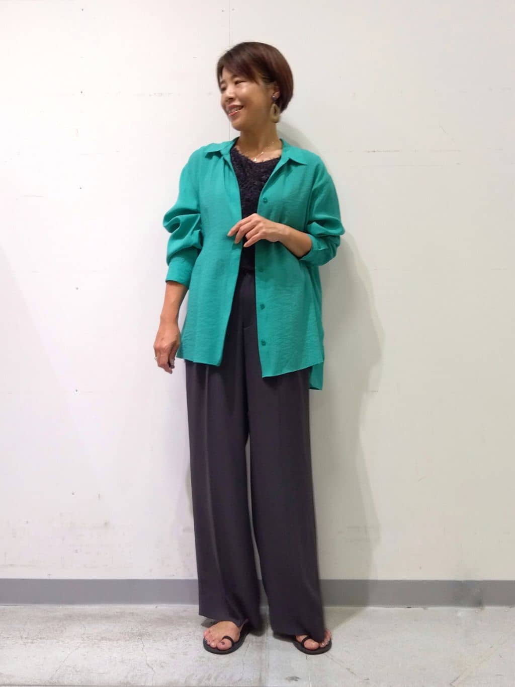 Kさんの「INDIVI｜【UVケア／SETUP可能】エアリージョーゼット ワイドパンツ」を使ったコーディネート