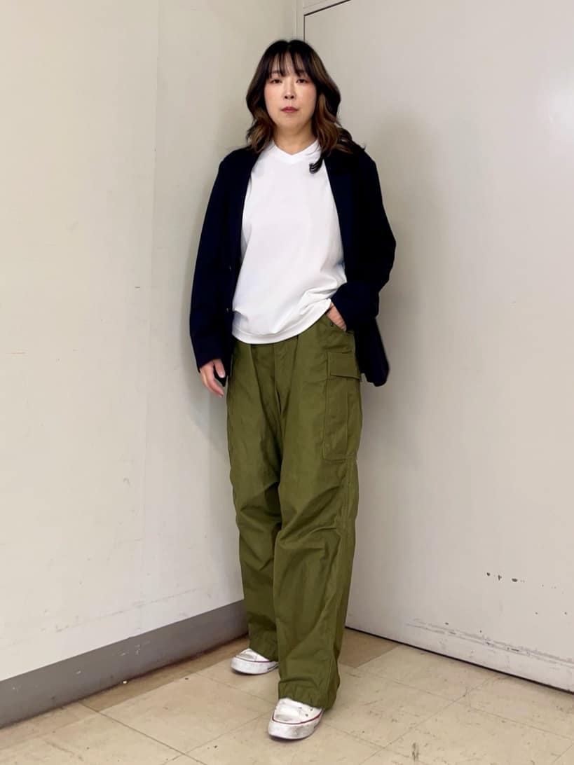 iwさんの「TAKEO KIKUCHI｜【JUST ONE LAYER】ダウンファブリック テーラード ジャケット」を使ったコーディネート