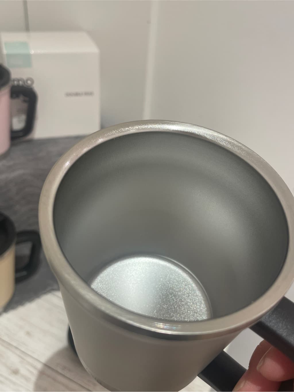 まのちゃんさんの「212 KITCHEN STORE｜ダブルマグ SAKURA PINK＜THERMO MUG  サーモマグ＞」を使ったコーディネート