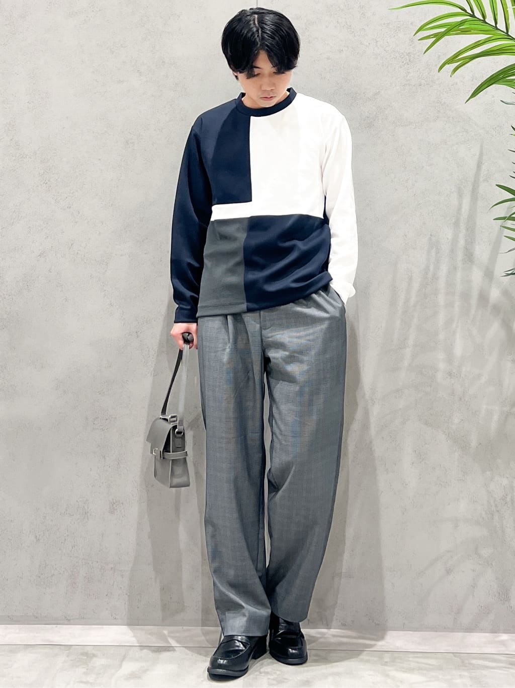 SHI-MAさんの「THE SHOP TK｜【一枚で着映える】パターンブロッキング長袖Tシャツ 洗濯機OK」を使ったコーディネート