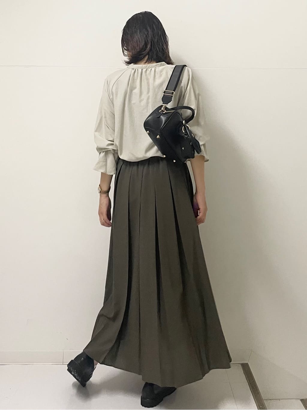 ISOさんの「Dessin｜【洗える】ボックスプリーツスカート」を使ったコーディネート