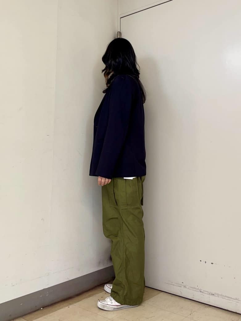 iwさんの「TAKEO KIKUCHI｜【JUST ONE LAYER】ダウンファブリック テーラード ジャケット」を使ったコーディネート