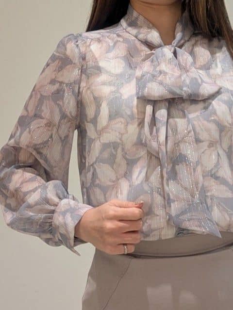 mikiさんの「COUP DE CHANCE｜【手洗い可／日本製】きれいめデニム風パンツ」を使ったコーディネート