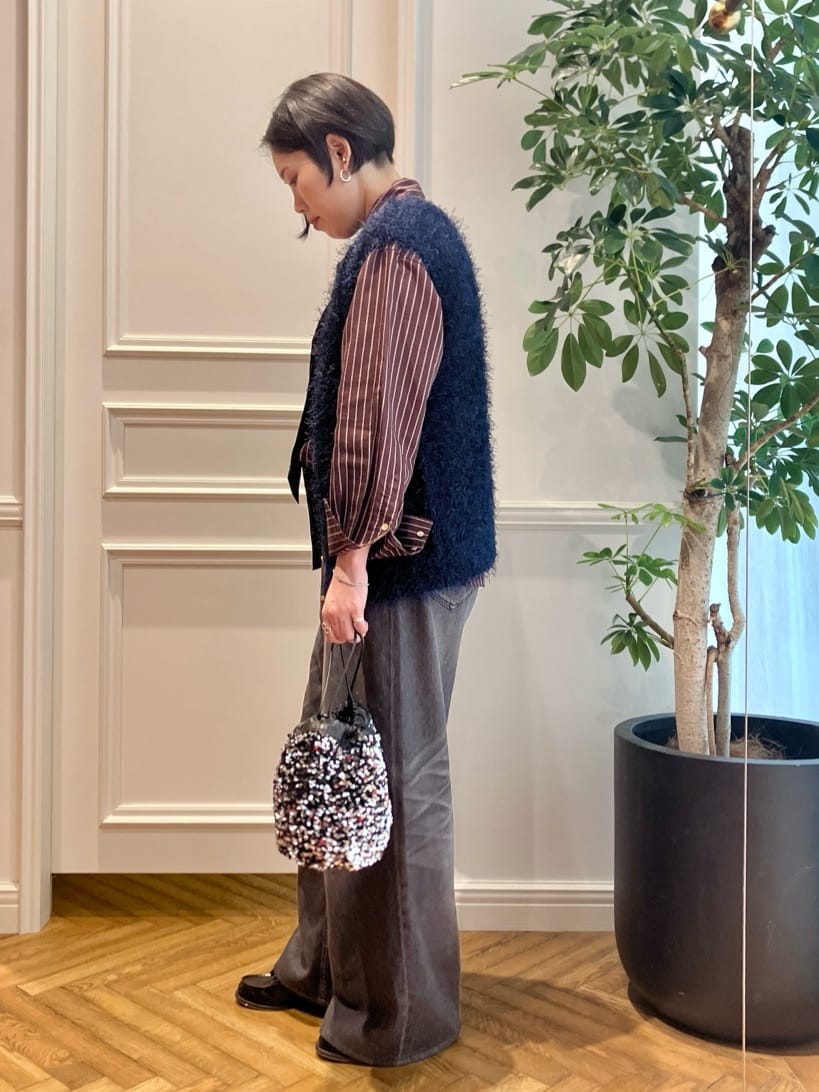 konominさんの「DRESSTERIOR｜ヴィンテージ加工ワイドデニムパンツ」を使ったコーディネート